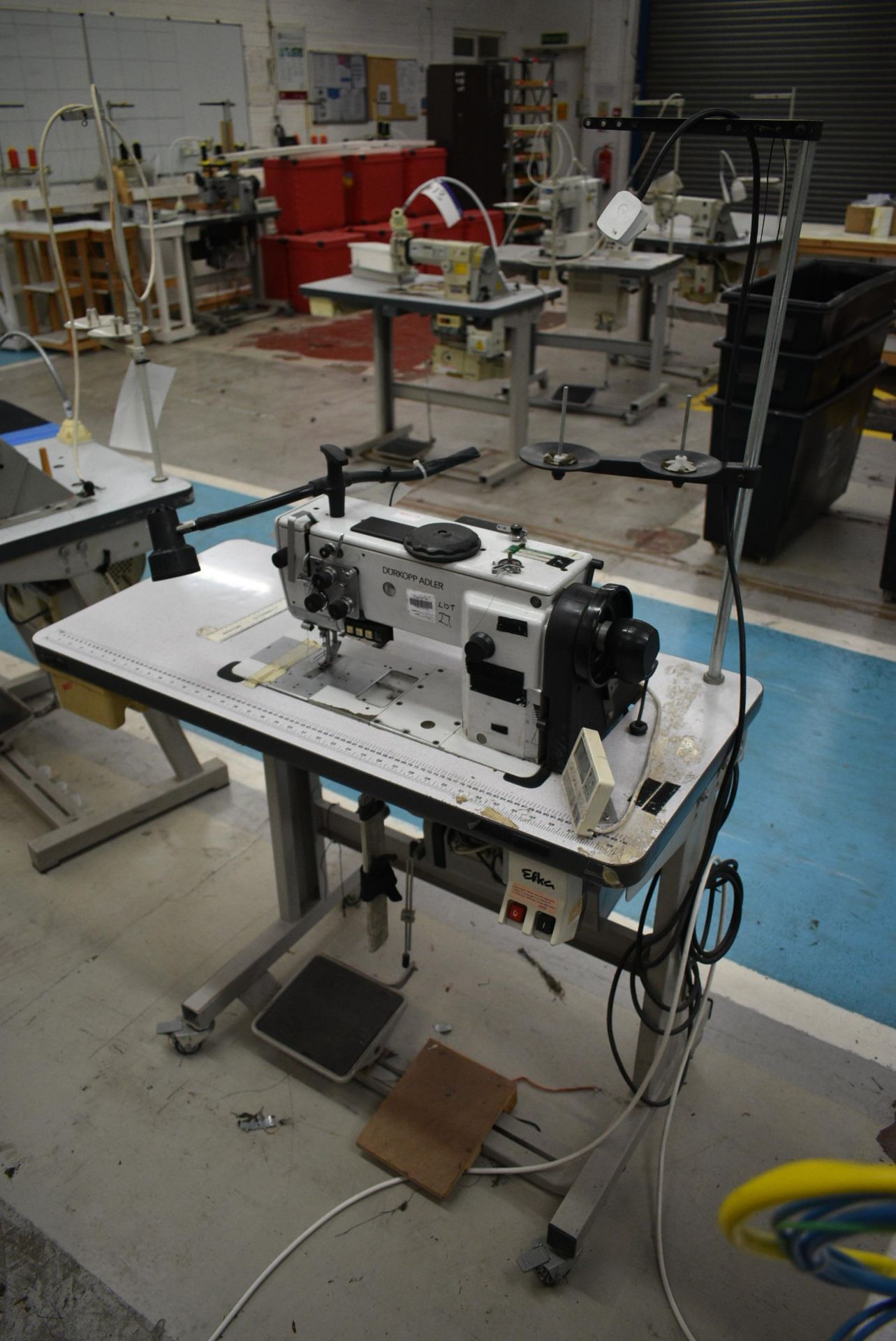 Durkopp Adler 0767 990015 767-FA-373-RAP FLAT BED SEWING MACHINE, serial no. 0767834200, with Efka - Image 2 of 7