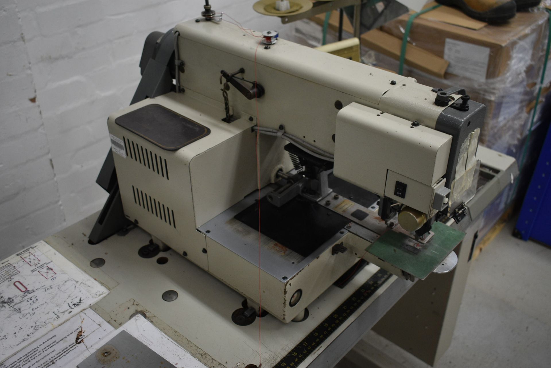 Mitsubishi PLK-A1006 PROGRAMMABLE SEWING MACHINE, with Limi-Stop Z electric motor, PLK-A control and - Image 3 of 7