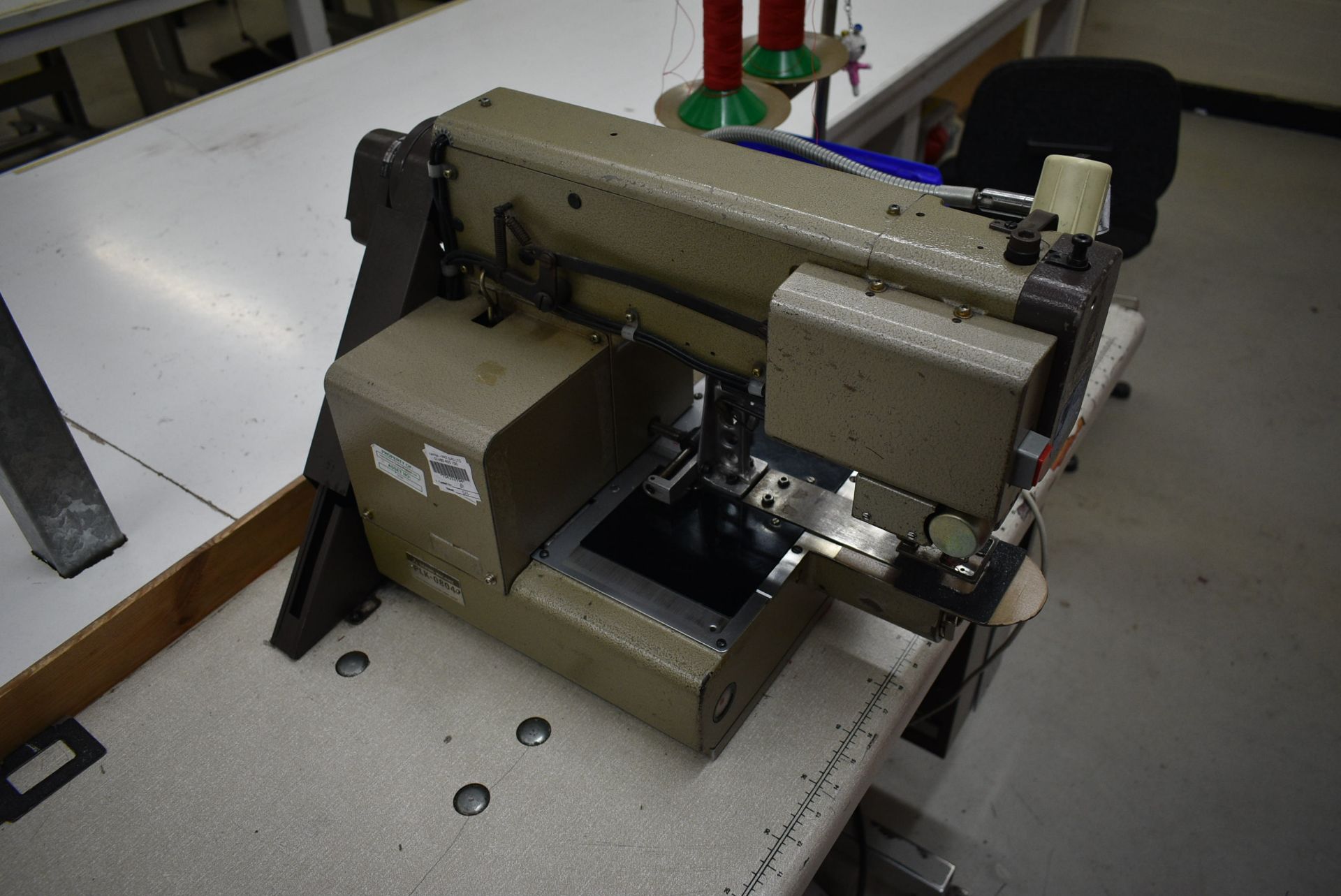 Mitsubishi PLK-08049 PROGRAMMABLE SEWING MACHINE, serial no. 781119, with Limi-Stop Z electric motor - Image 3 of 7