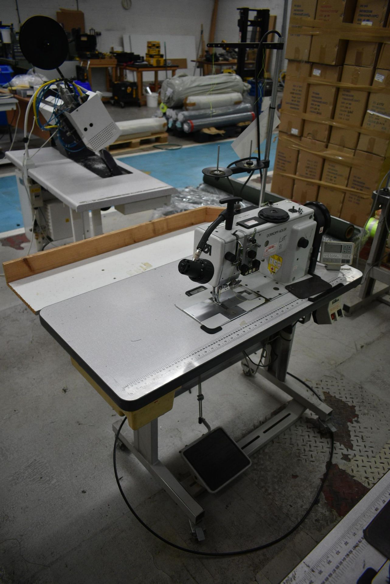 Durkopp Adler 0767 990015 767-FA-373-RAP FLAT BED SEWING MACHINE, serial no. 0767834762, with Efka - Image 2 of 7