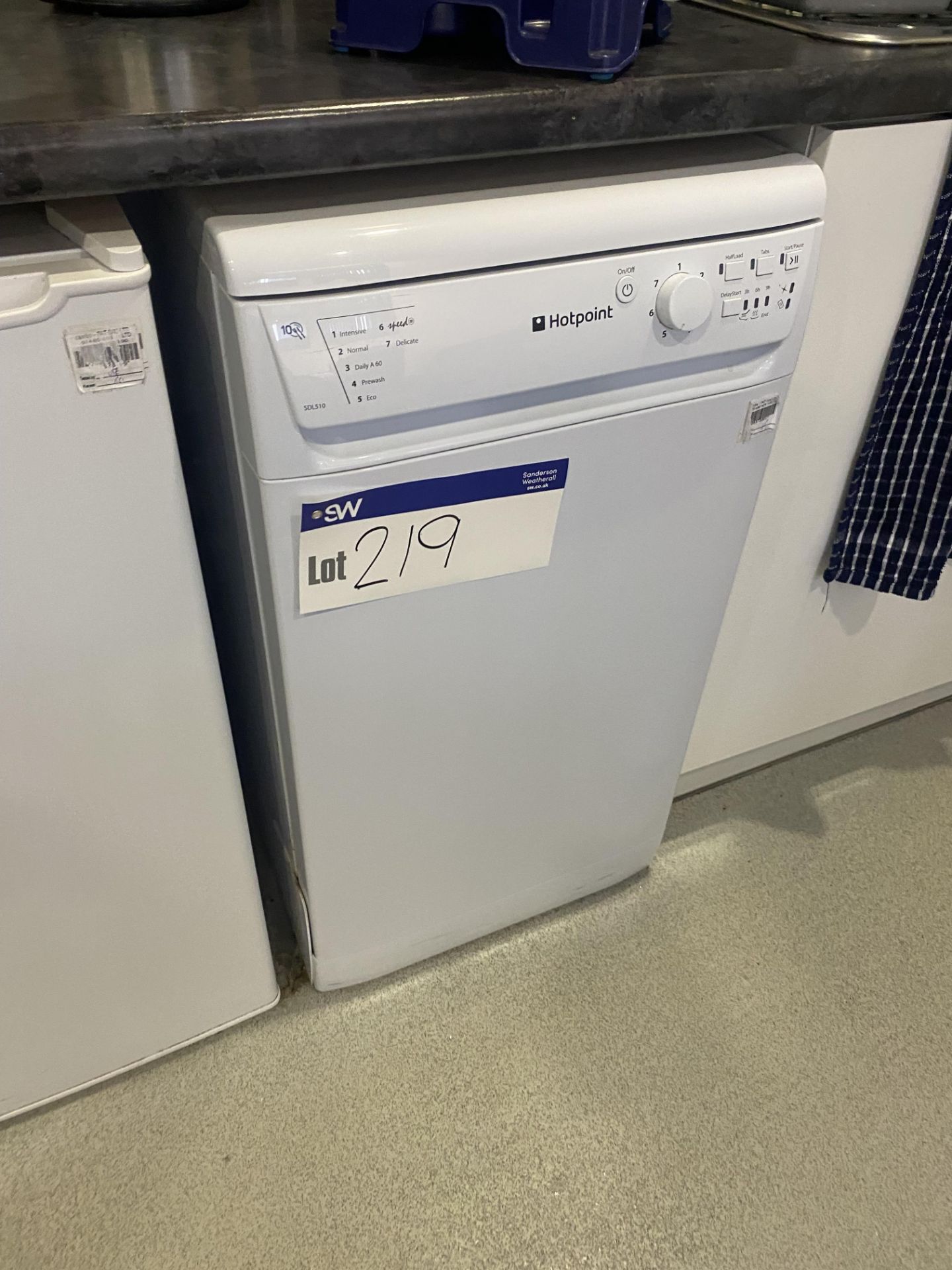 Hotpoint SDL510 DishwasherPlease read the following important notes:- ***Overseas buyers - All