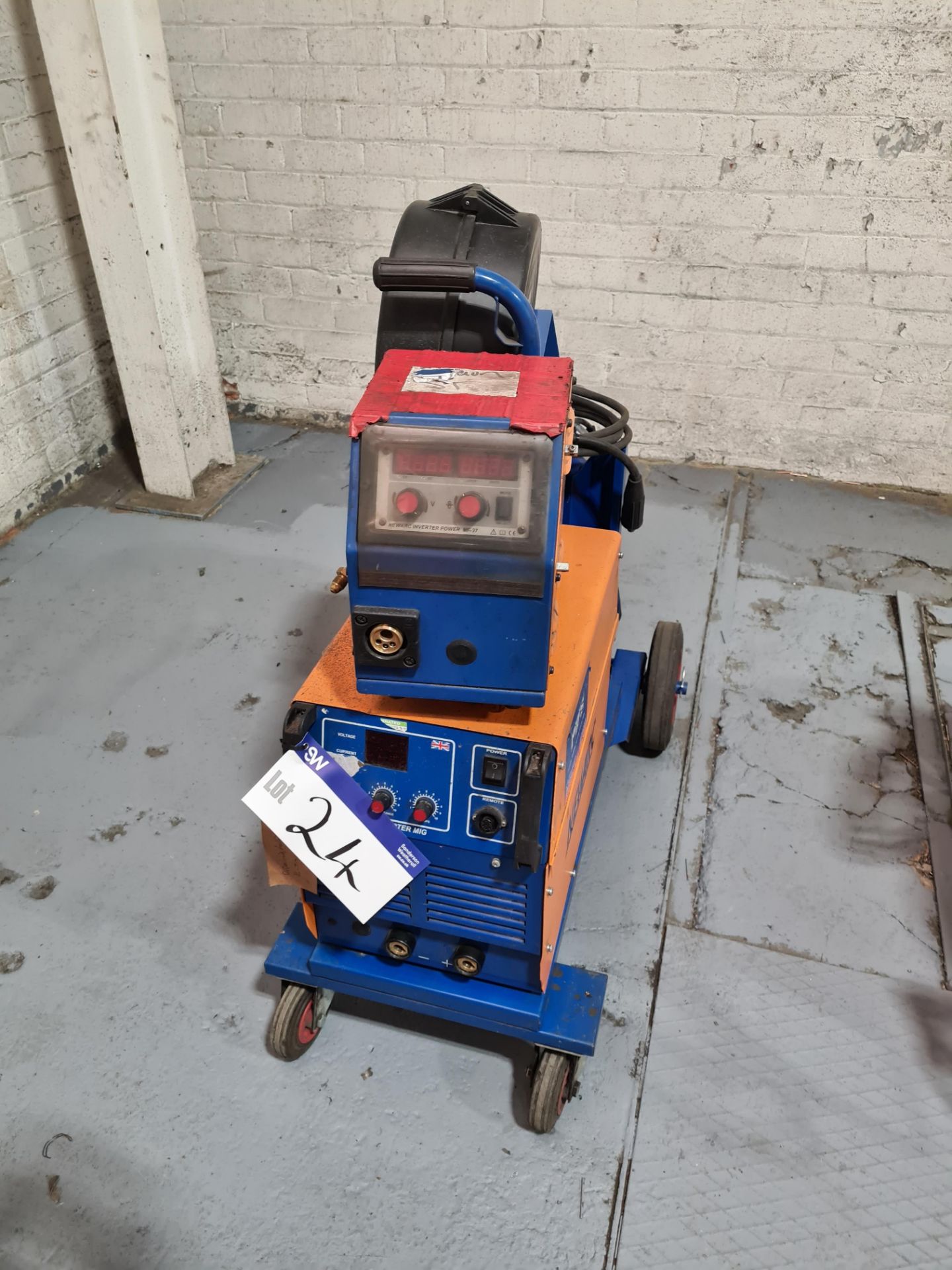 Newarc Inverter Mig R4000CV Mig Welding Set, with