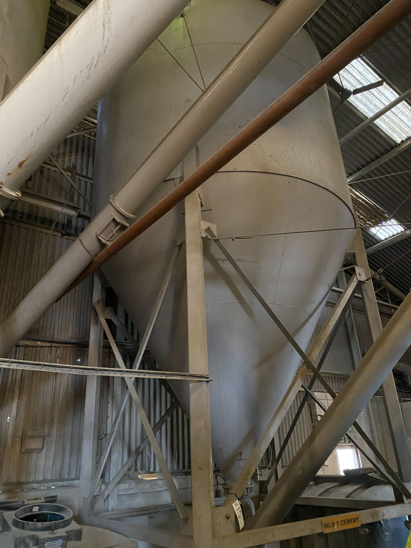 BULK STORAGE SILO, (understood to have a capacity - Image 2 of 4