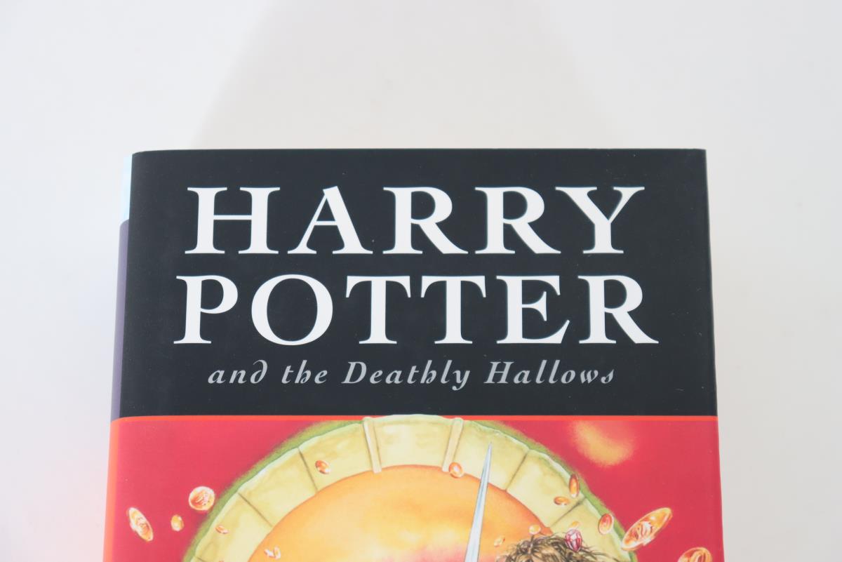 Harry Potter and the Deathly Hallows 2007 - Image 4 of 8