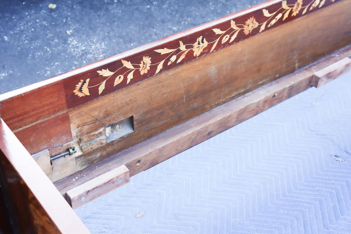 Antique Italian Inlaid Bed - Image 21 of 22