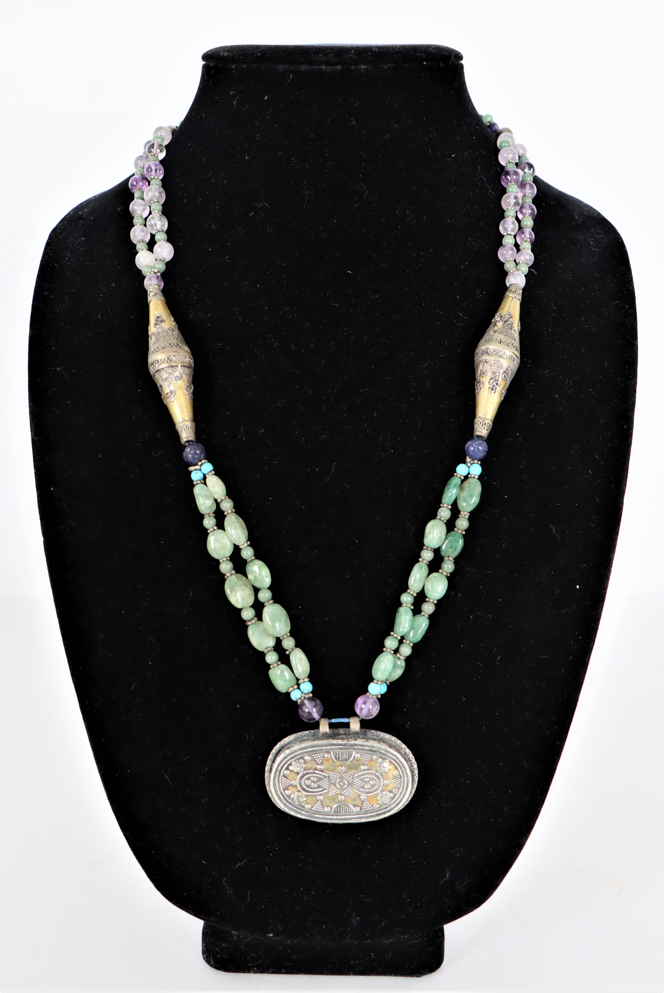 Tibetan Pendant & Beaded Necklace - Image 6 of 6