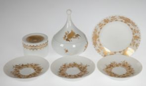 Konvolut Porzellan, Rosenthal, studio linie, z.T. Form Romance, floraler Golddekor, Design Björn Wi