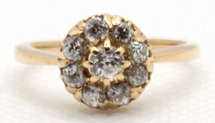 Brillantring um ca. 1910, 585er GG, 2,8 g, 9 Brillanten im Altschliff ca. 0,60 ct., RG 53, Innendur