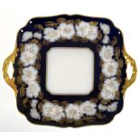 Platte, Hutschereuther Hohenberg, kobaltblau mit Blütenkante und Golddekor, 2 seitliche Durchbruchh