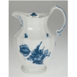 Deckelkanne, Royal Copenhagen, Blaue Blume, Deckel rep., H. 25 cm