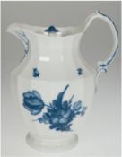 Deckelkanne, Royal Copenhagen, Blaue Blume, Deckel rep., H. 25 cm