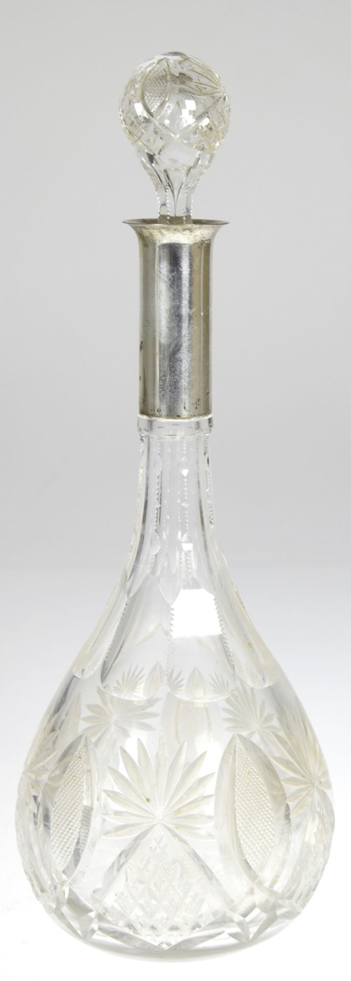 Karaffe, farbloses Kristall mit Schliff und 800er Silbermontierung, H. 37 cm