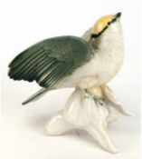 Porzellanfigur "Auffliegende Meise", Volkstedt, Karl Ens, polychrom bemalt, H. 9,5 cm