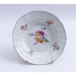 Tiefer Teller mit Blumendekor Meissen,