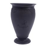 Urnenvase Wedgwood, um