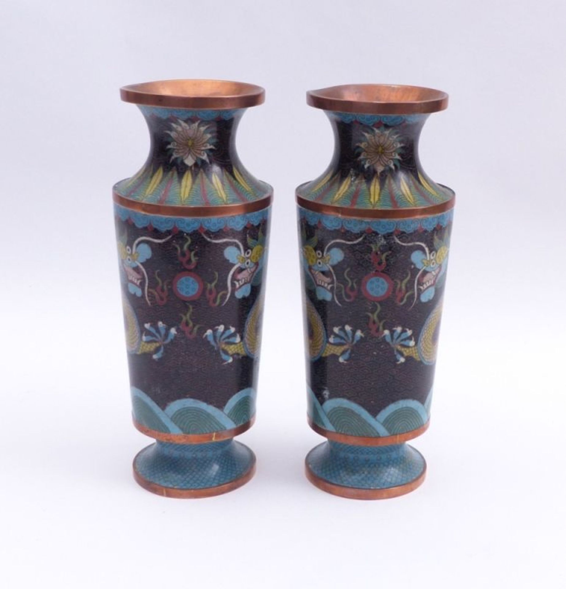 Paar Cloisonné-Vasen - Image 4 of 6