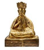 Figur des tibetanischen Guru Rinpoche, das Dharma lehrend