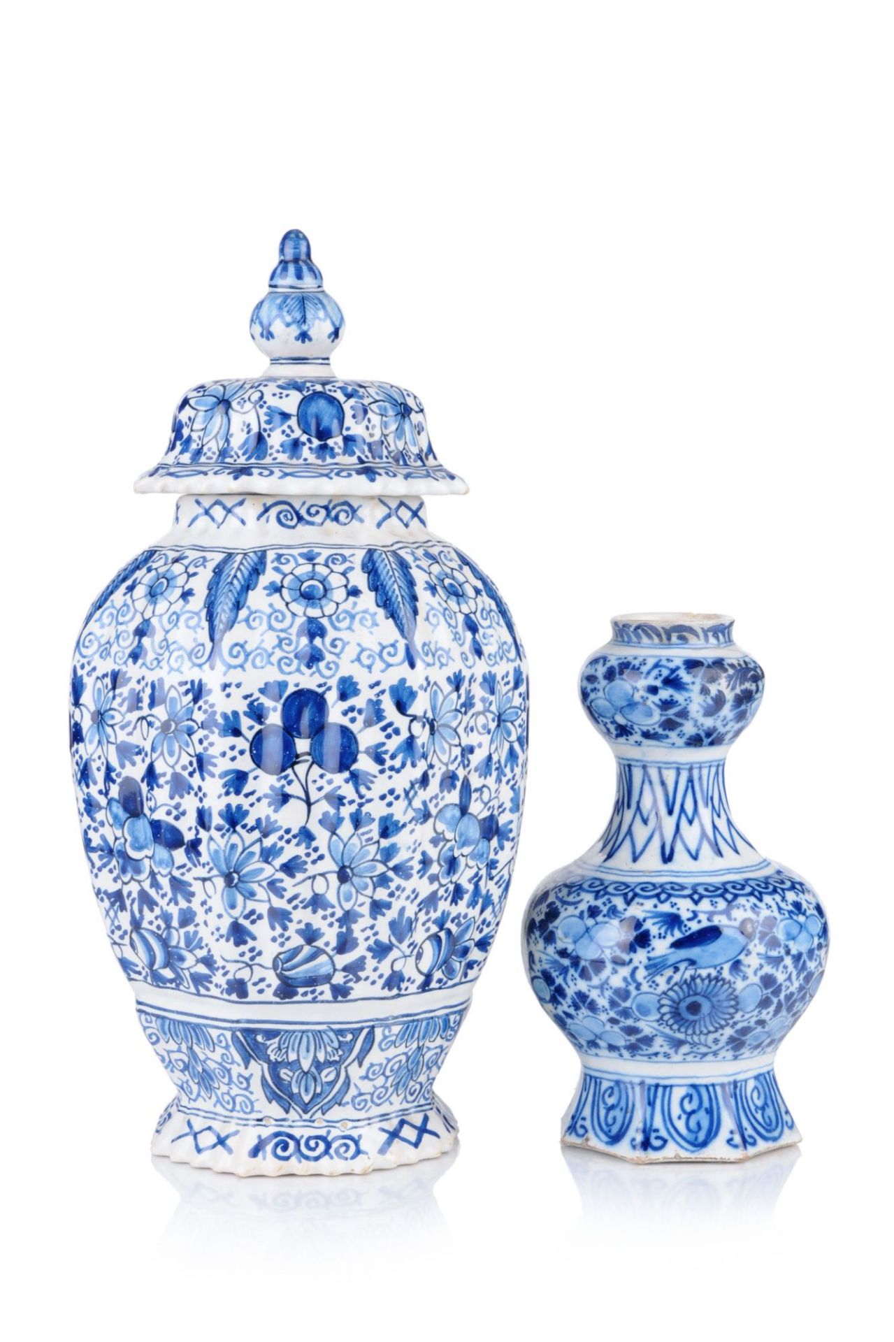 Deckelvase / Balustervase (Sog. Knoblauchvase). Delft. Wohl 19. Jh.