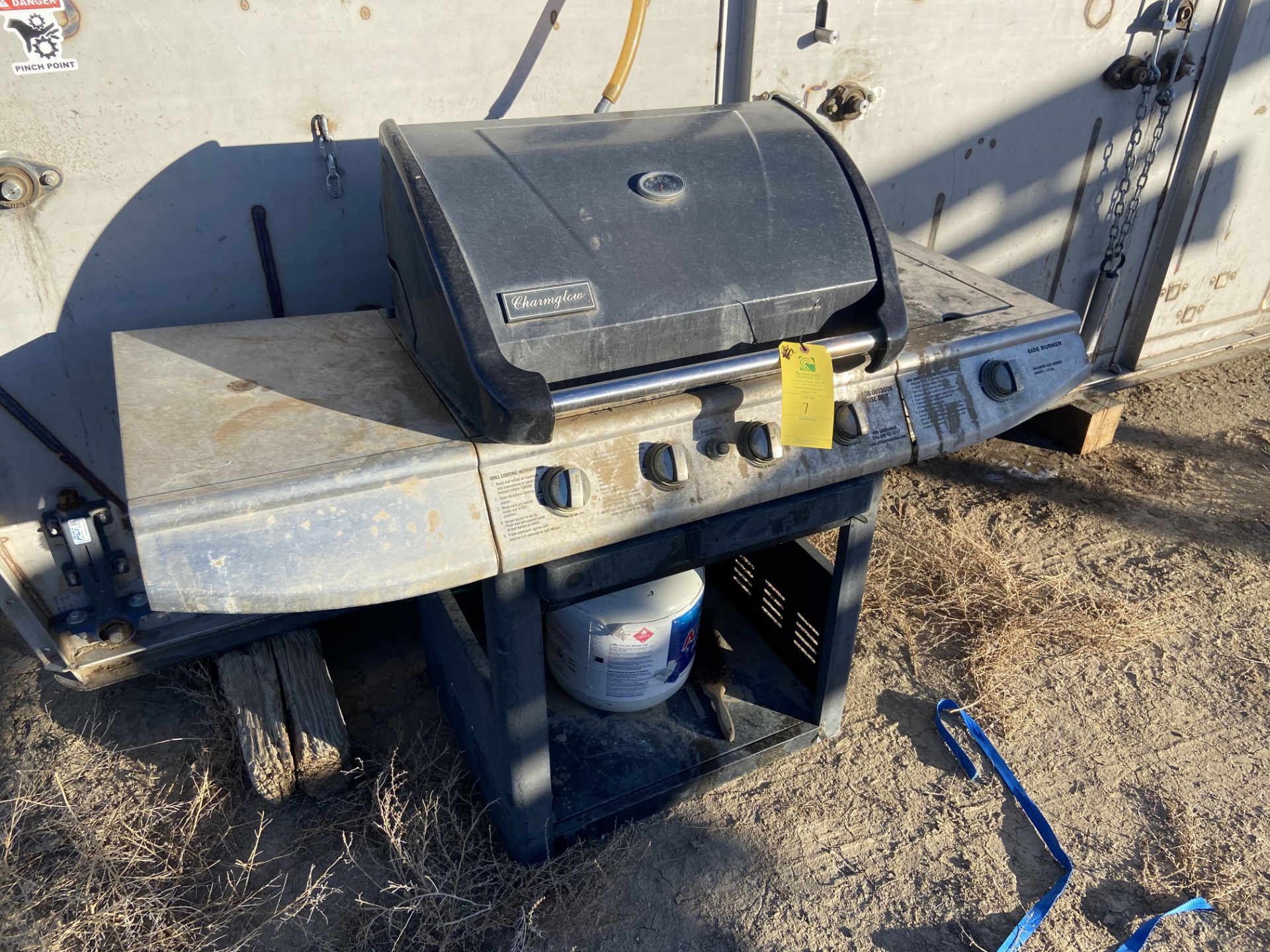 Gas BBQ Pit, Rigging/ Loading Fee: $10