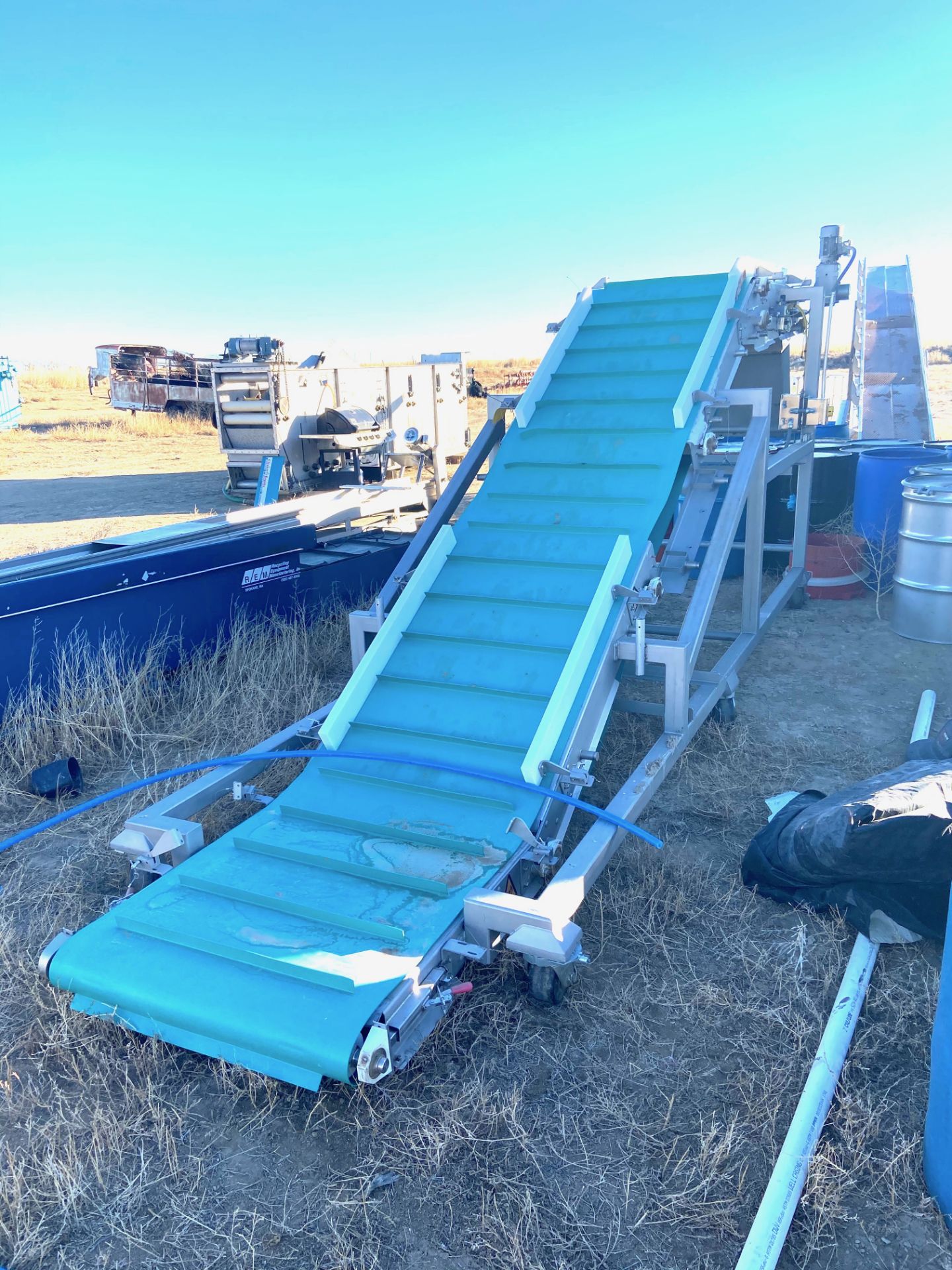 Cleated Z Conveyor, Rigging/ Loading Fee: $25