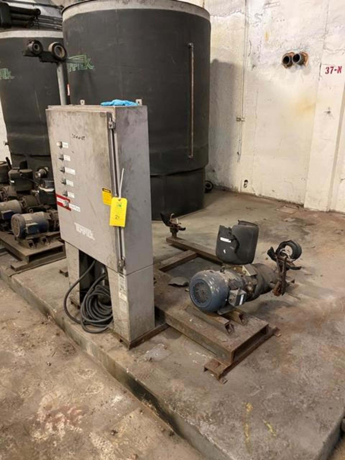 Temptek Chiller, Model #TTKC-3000-5P, S/N #120414, Date 2011 Rigging Price $75