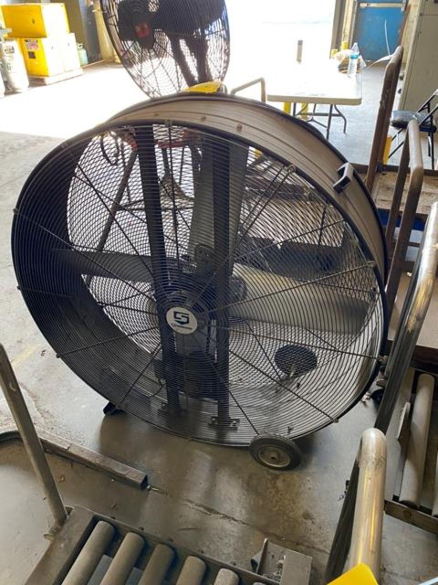 Strongway Shop Fan Rigging Price $25 - Image 2 of 2