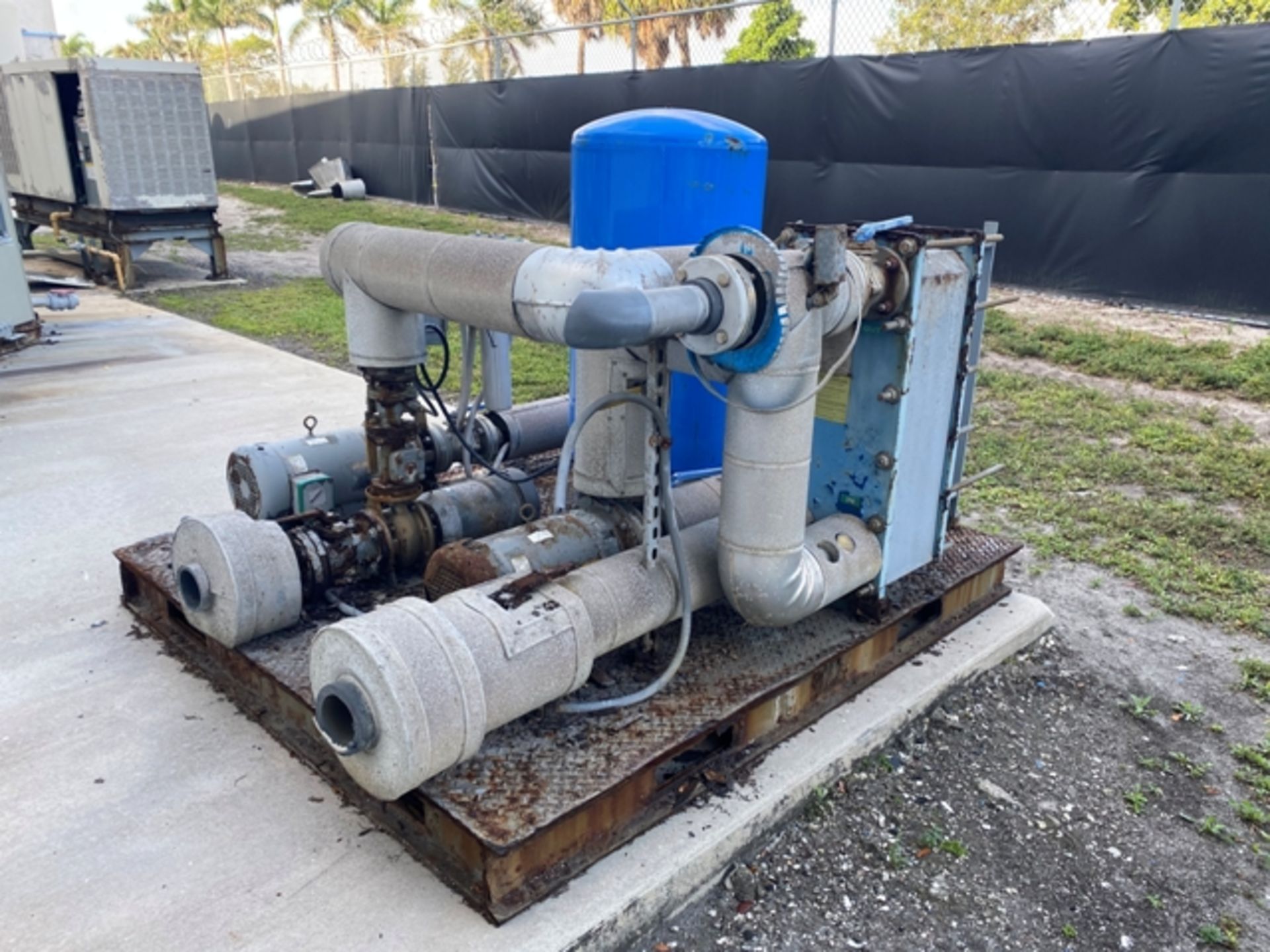 Pentair Pro-Source Water Pumping System, Model #PS85-T52-01 Rigging Price $100 - Image 4 of 4