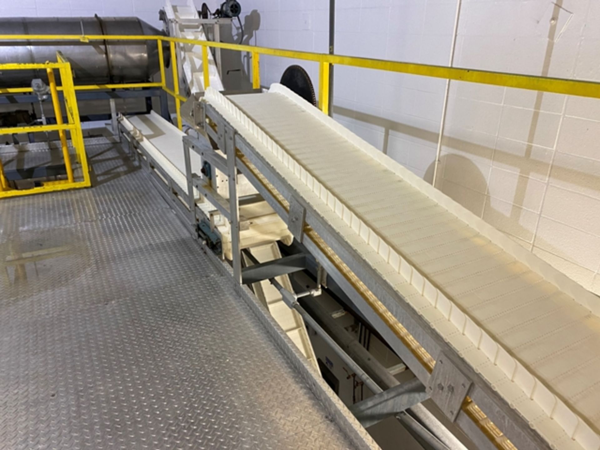 Material Conveyor System - Image 6 of 6