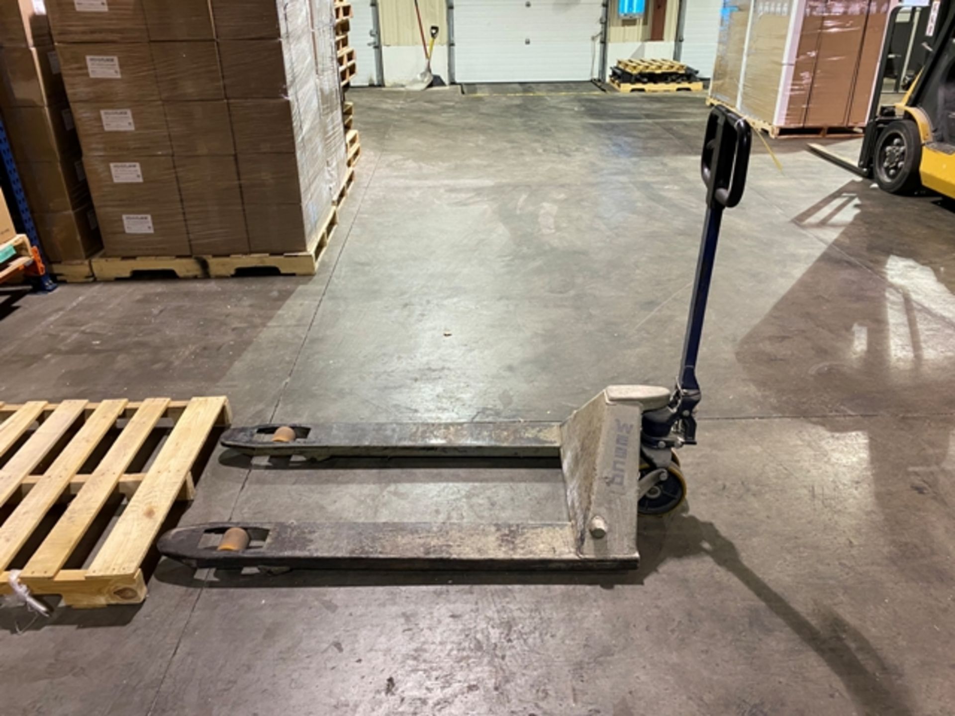 Wesco Pallet Jack - Image 2 of 3