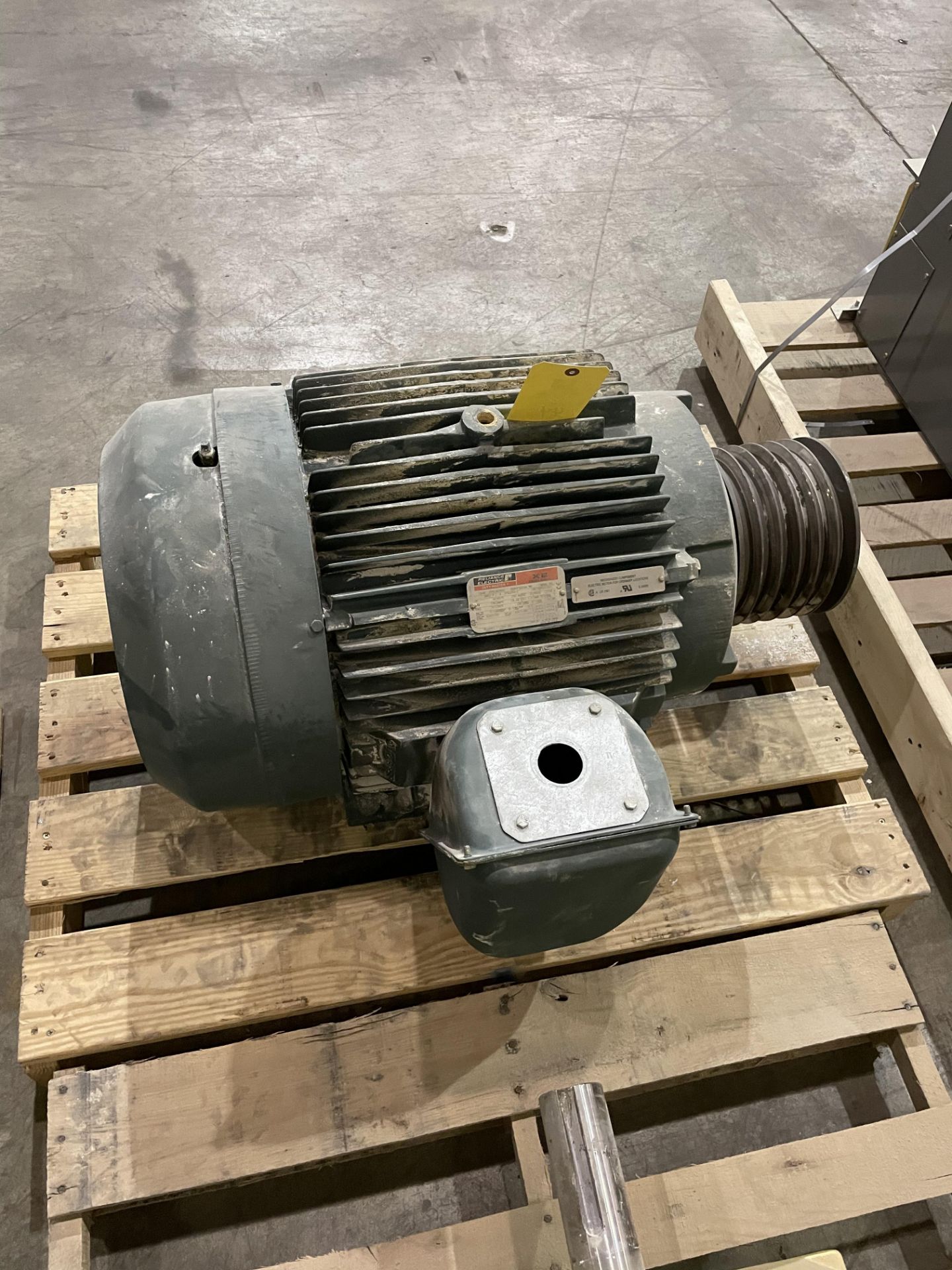 Reliance Electric 60 HP Motor Loading/Rigging Fee $35