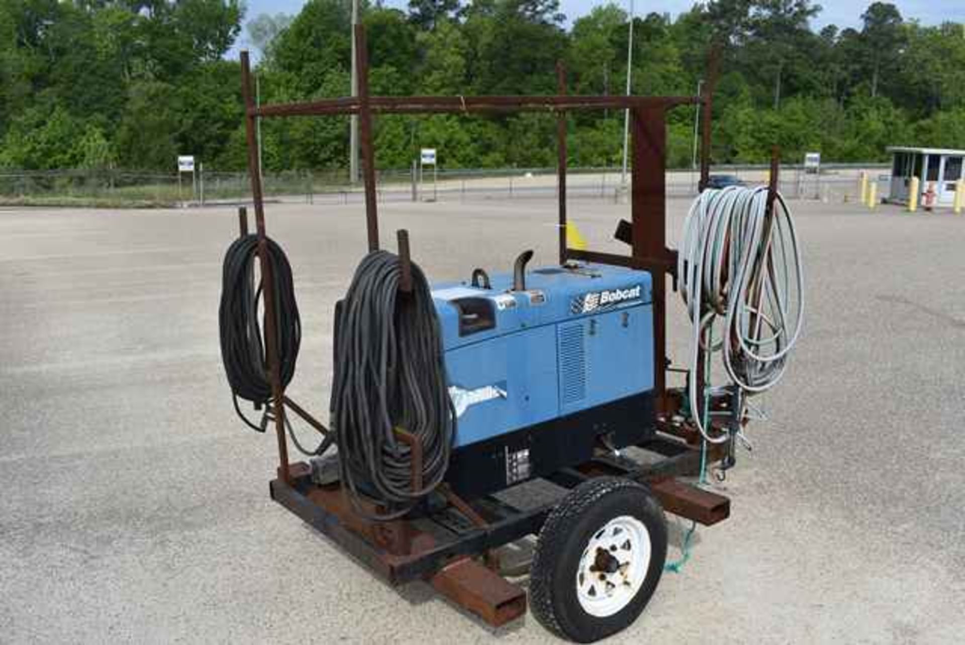 Miller Bobcat 250 Welder, Diesel Operated, Trailer & Cables - Image 3 of 4