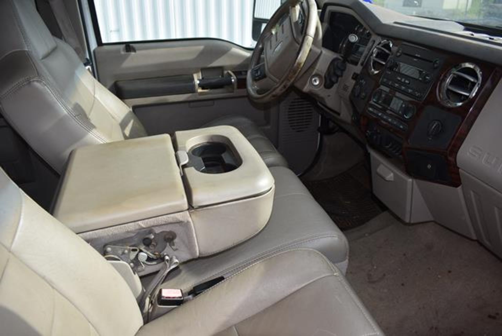 2008 Ford F-250 Lariat Super Duty Pickup Truck - White, 4 X 4, Off Duty Pickup Truck, VIN # - Image 4 of 4