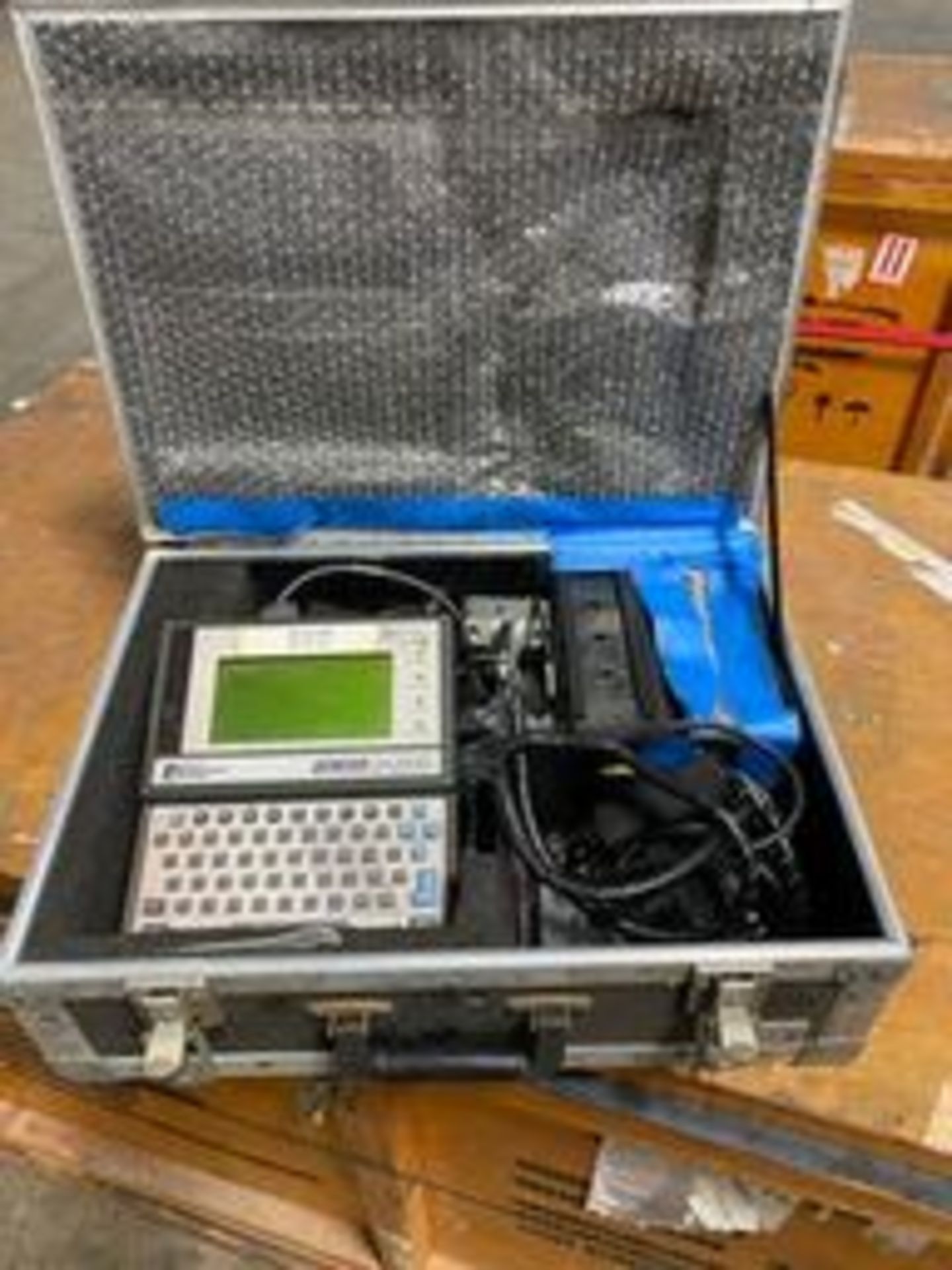 Wood Box of Misc. Calibration Equipment, Including QMS Genesis QA2500, Trulock & Rigging Price: $50 - Image 3 of 6