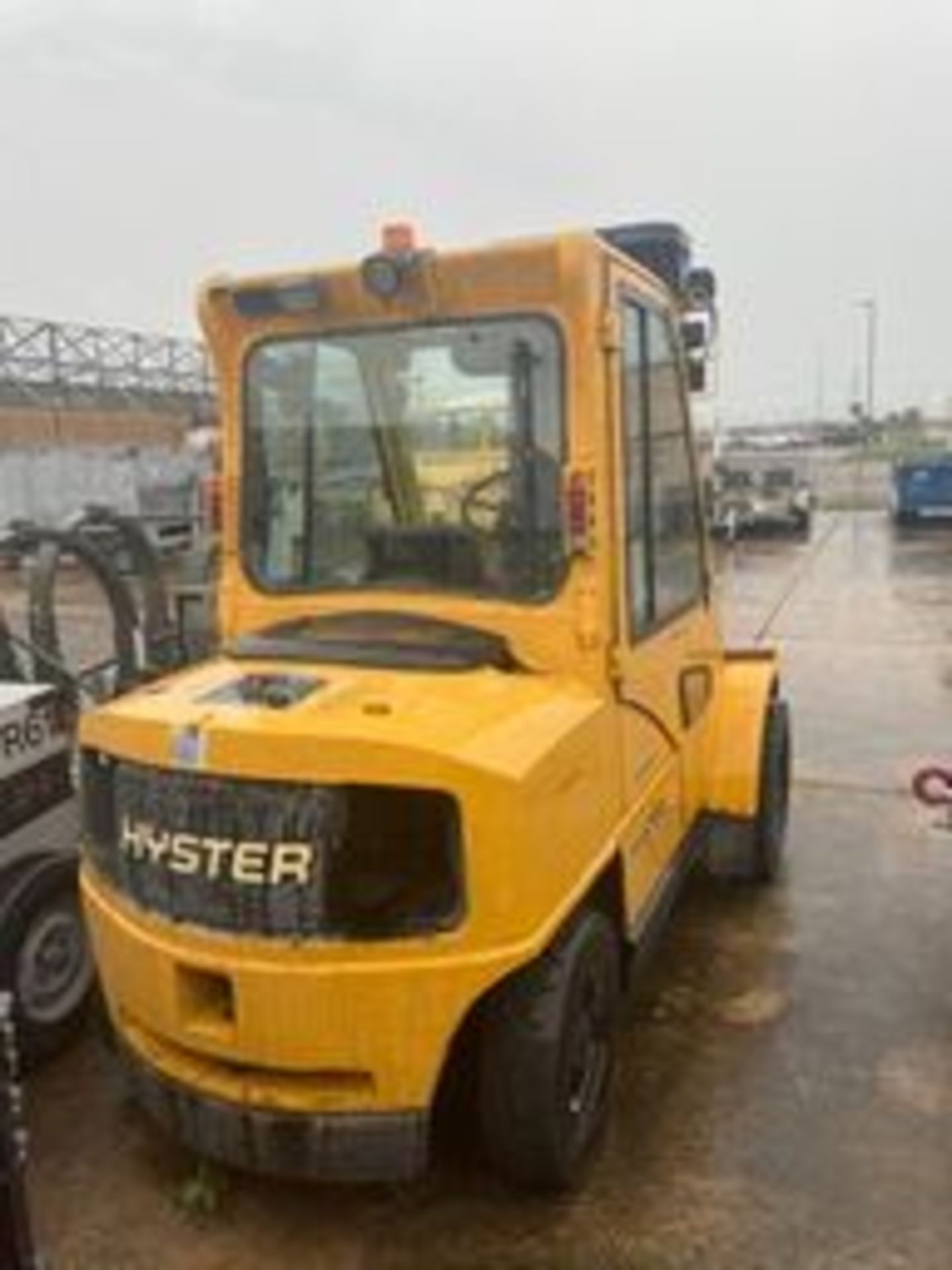 Hyster Lift Truck Model H80XM, S/N #K005V02354Z, Truck Weight = 14760 lbs Rigging Price: $100 - Image 3 of 6