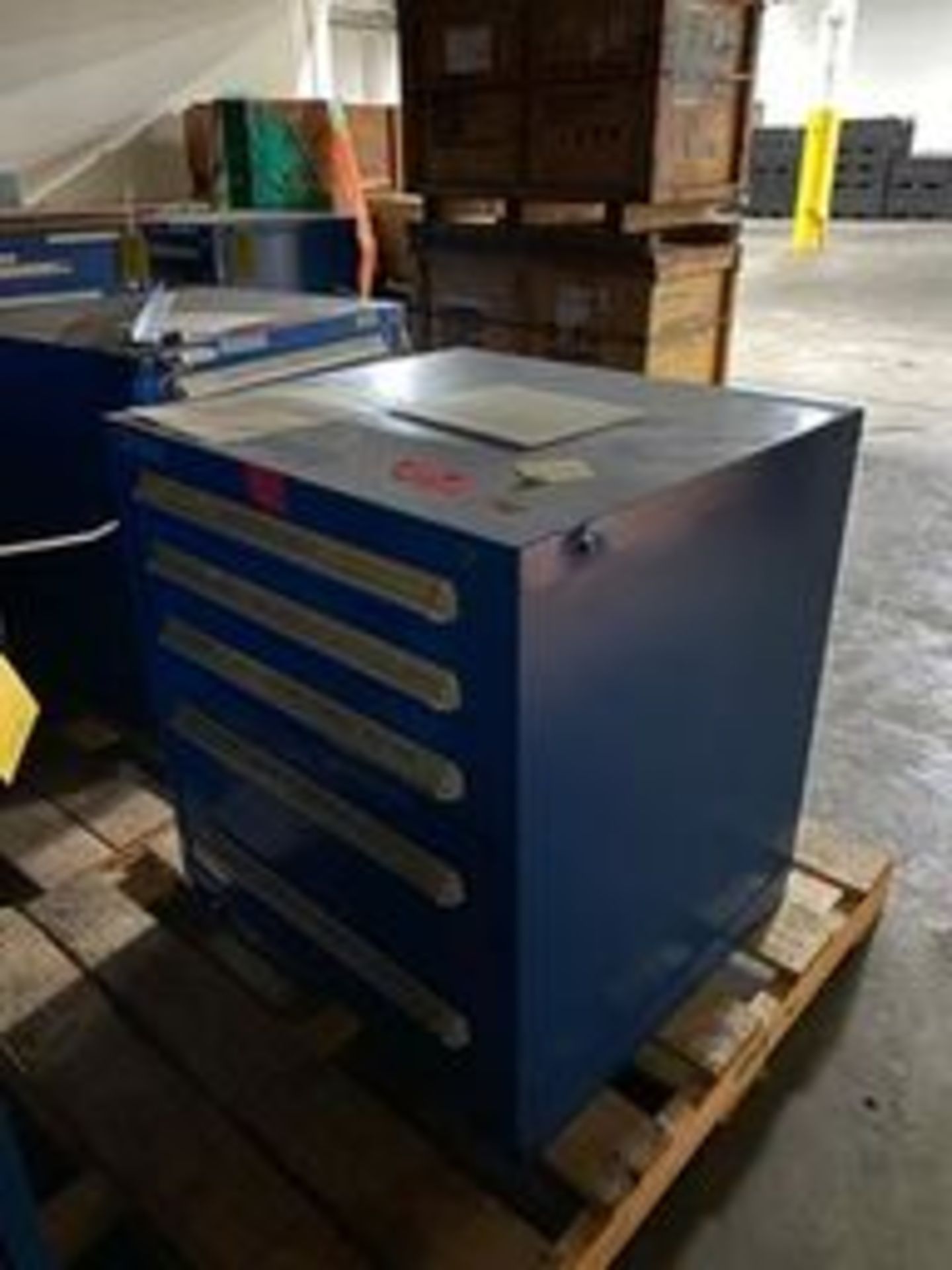 Vidmar Blue Tool Box Rigging Price: $50