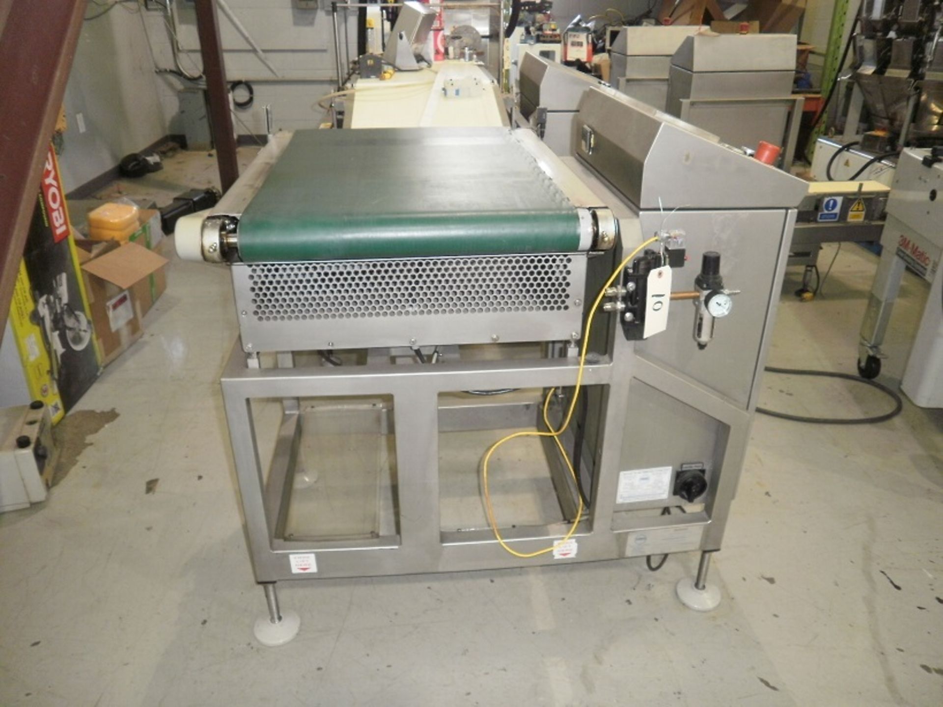 LOMA 6000 MW CASE Check-weigher, Capacity: 40 KG (88Lbs) 20" Wide x 33" Long single belt unit, seri - Image 2 of 4