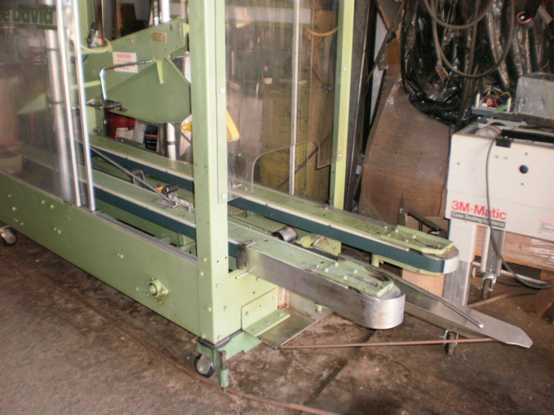 Little David LD 00 Top and Bottom Case Sealer, 2" Tape Heads, Extra-long side belts, Portable, in ex