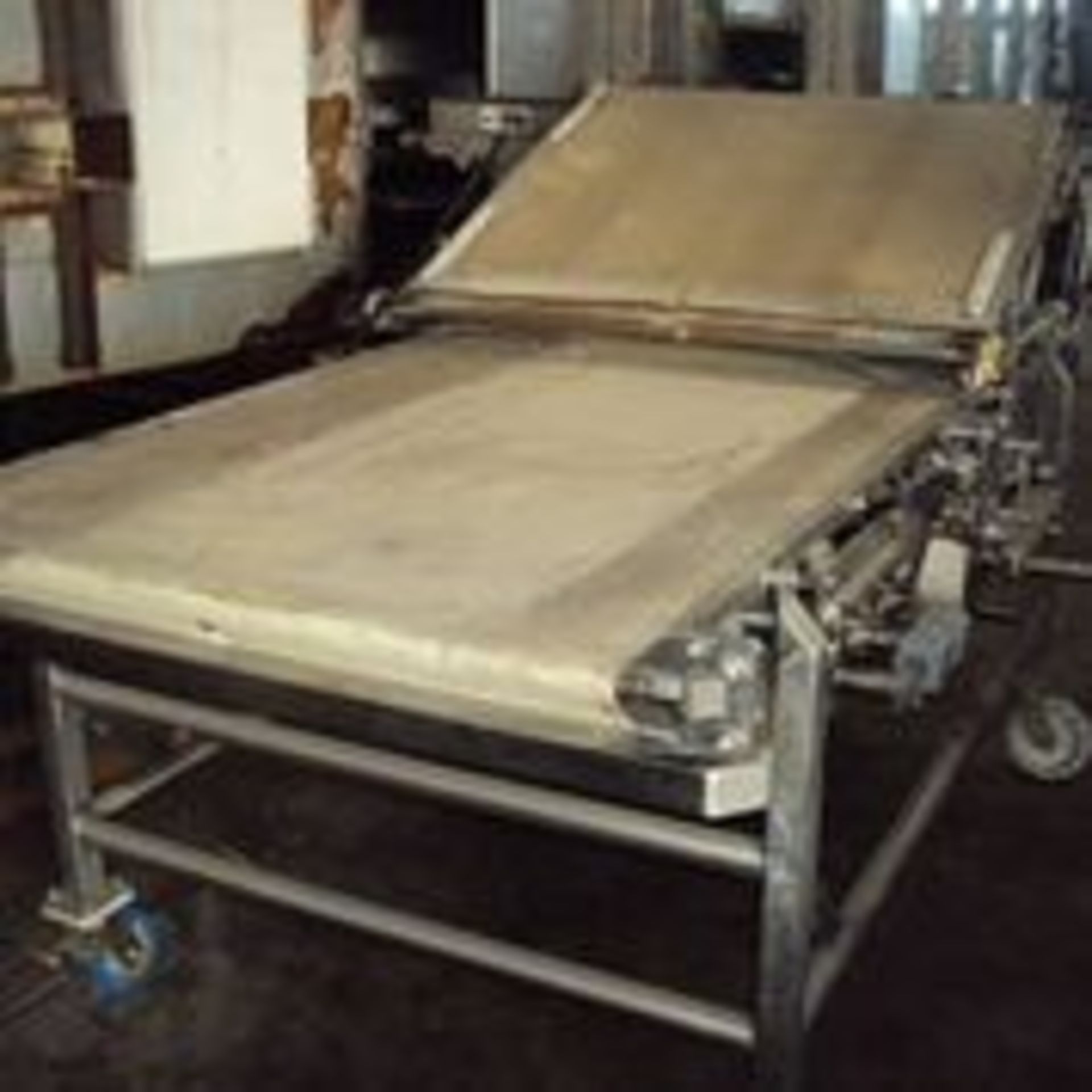 Moline Dough Return, Model: SRU-42L, Serial: 99-U136706-02, Rigging and Loading Fee: $