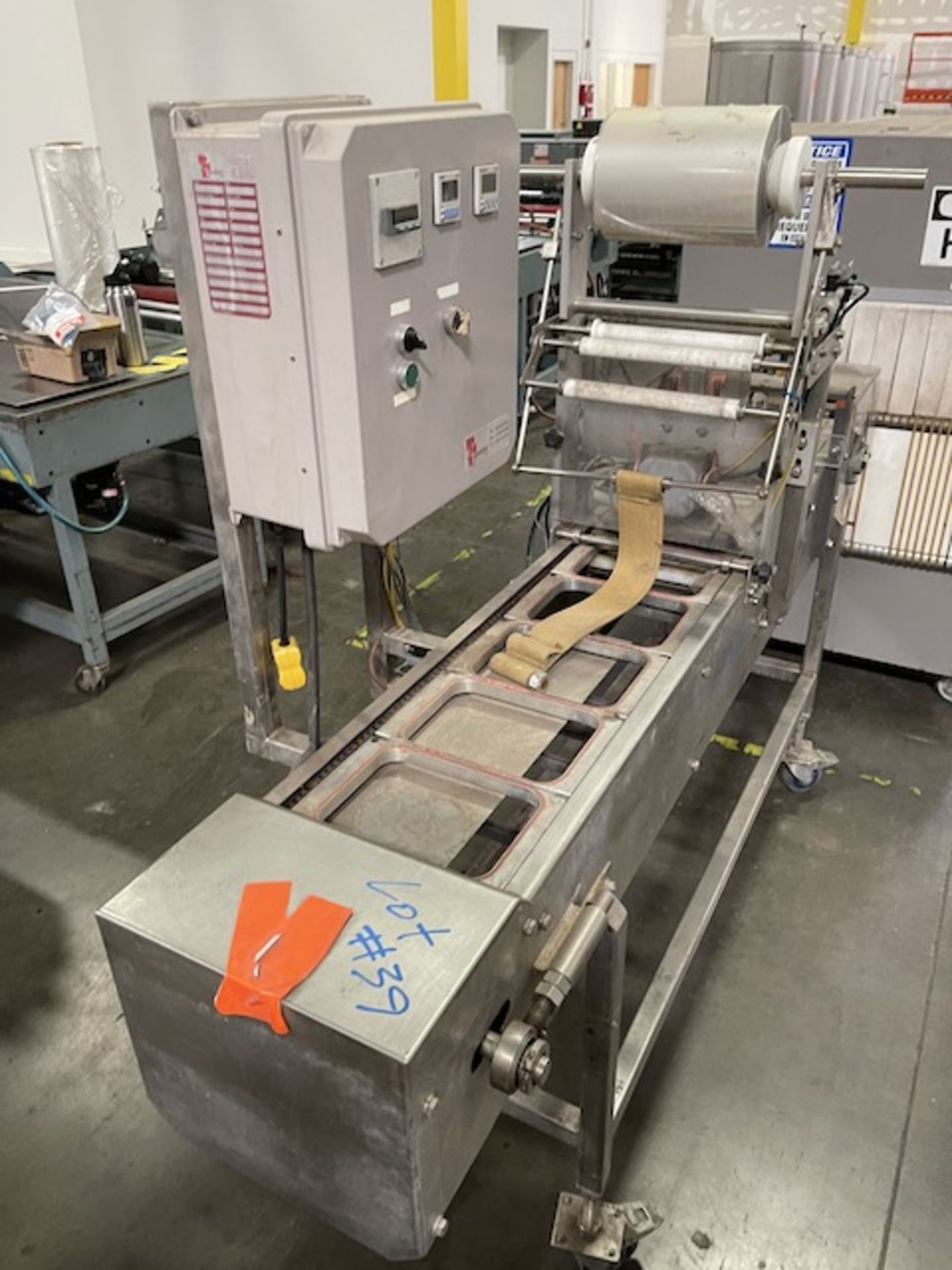DM Lapointe Tray Sealer, 6.5" x 8.5" Dies, Portable Unit Rigging/Loading Fee $50 - Image 2 of 5