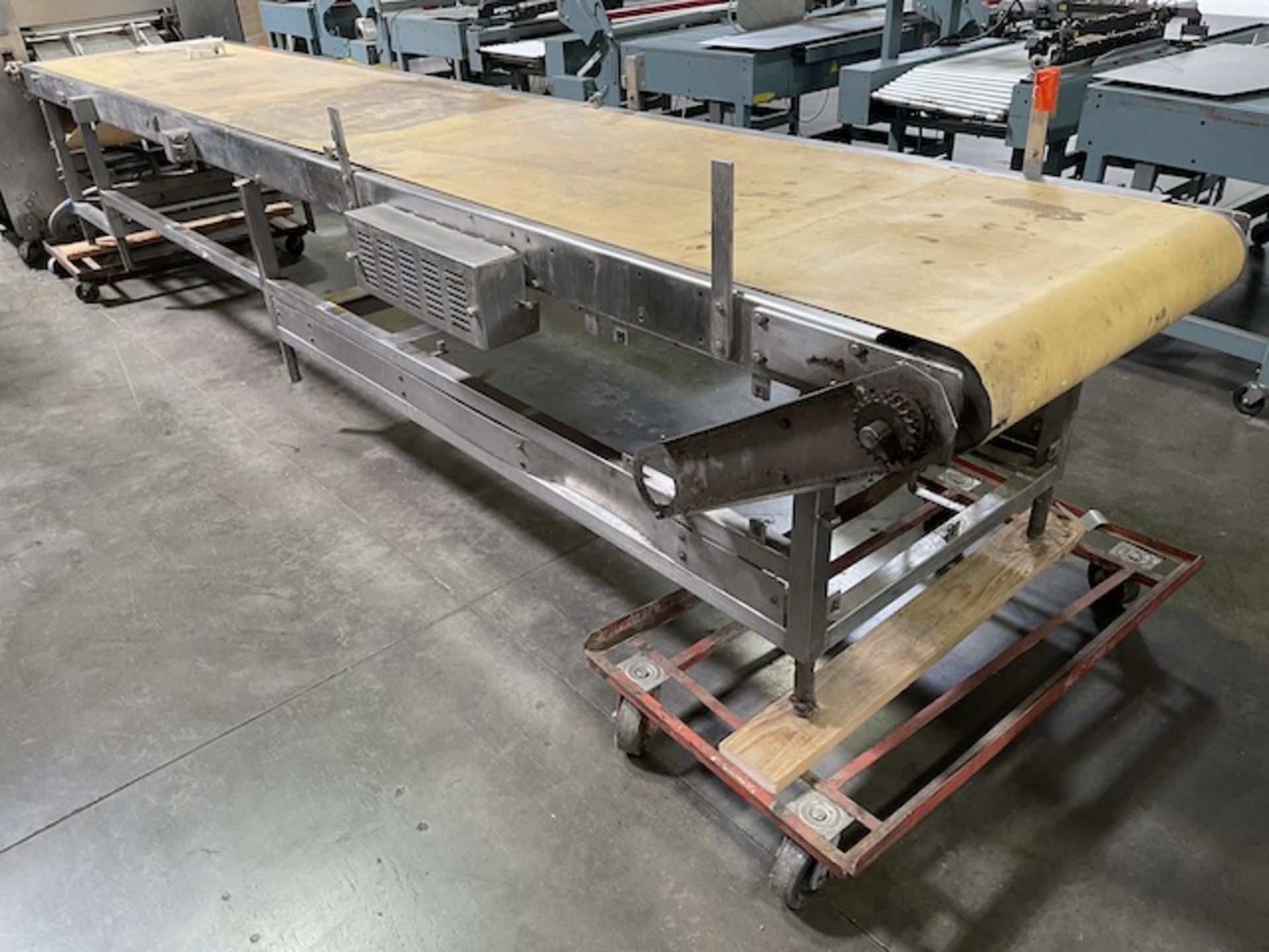 Inspection Conveyor, 32" Wide x 16' Long, No Drive Rigging/Loading Fee $50 - Image 2 of 3