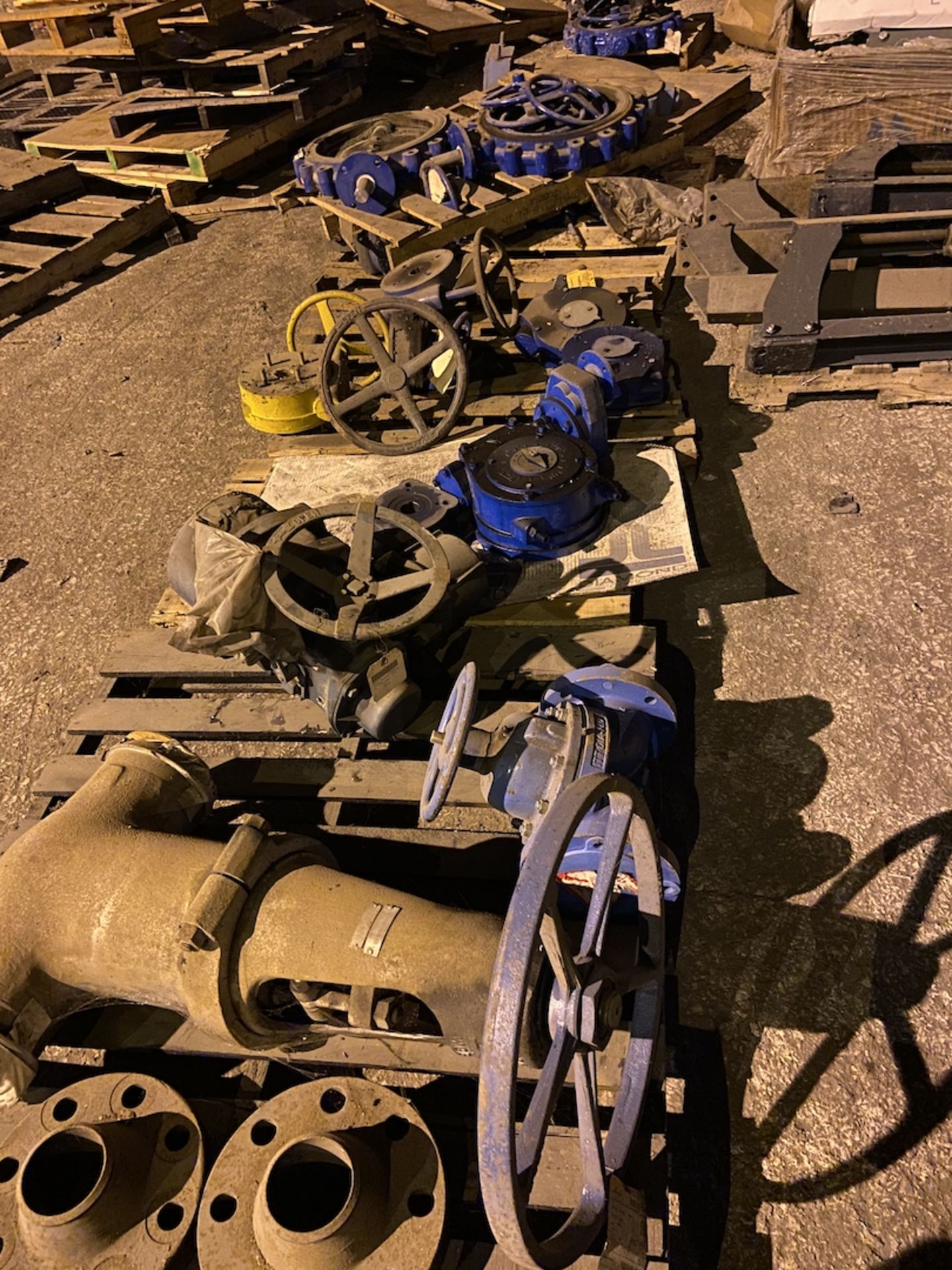 Miscellaneous Valves (All Pictured), Rigging/ Removal Fee: $1,200 - Image 11 of 14