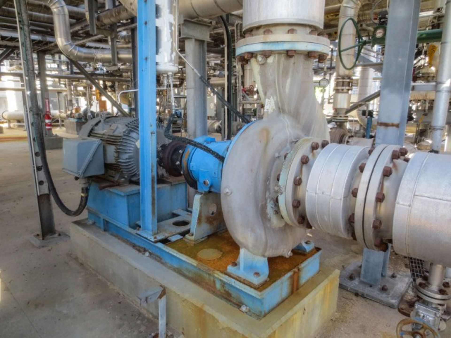 Goulds centrifugal pump, model 3175L. Size 14X14-22H with impeller dia Rigging/Loading Fee: $1000 - Image 3 of 7