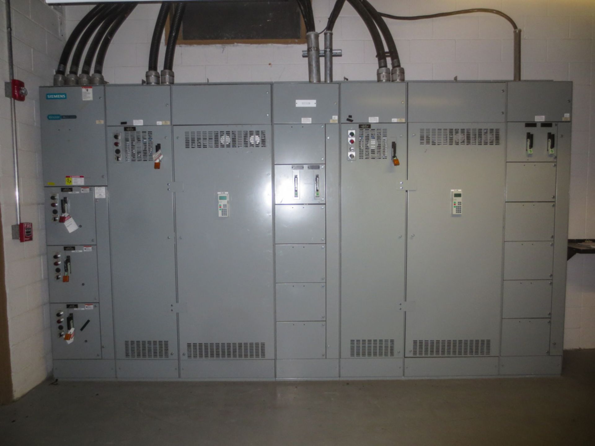 MCC 480v 1200A. Siemens 1200A horizontal, 600A vertical bus. Has 7 sections containing (3) size 3 st
