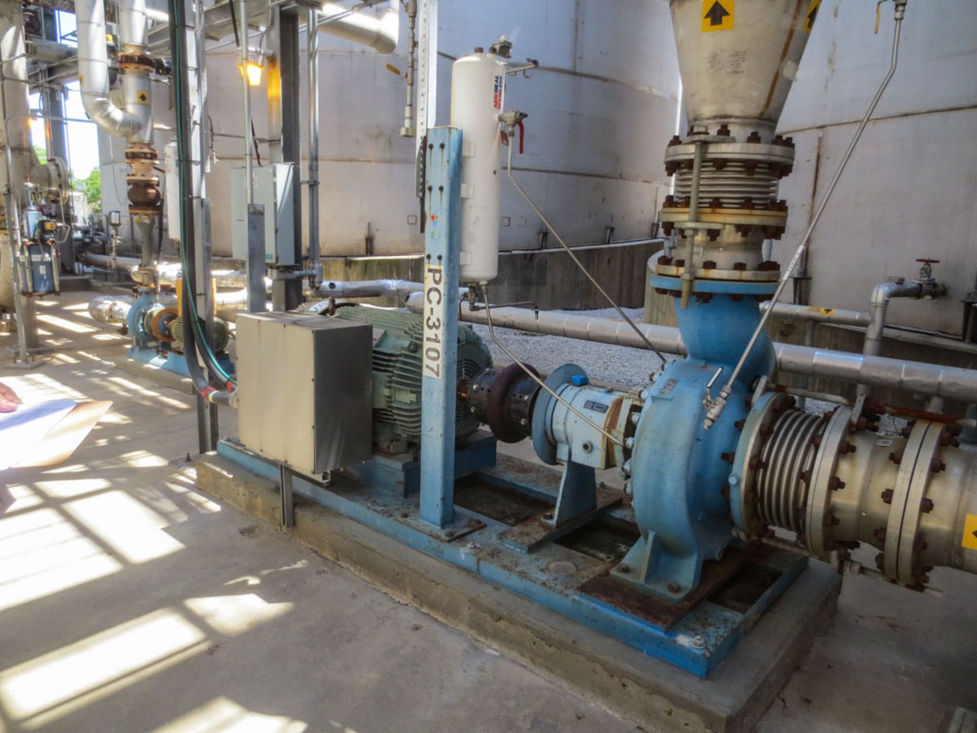 Goulds centrifugal pump, model 3180L. Size 10X12-19 with impeller dia Rigging/Loading Fee: $1000