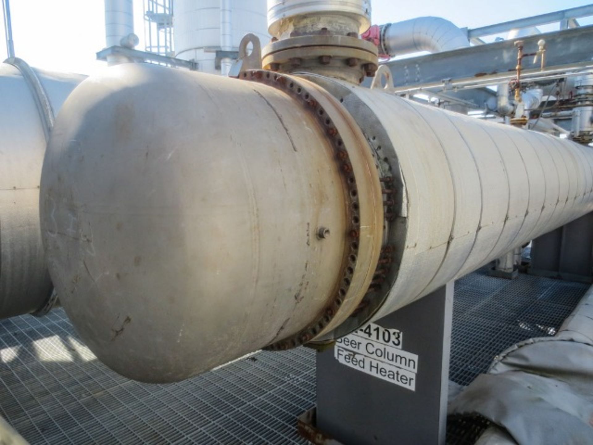 Heat exchanger shell & tube 8 pass by DCR. Horizontal on saddles. Size 36" ID x 317.6" long. Has 309 - Image 2 of 5