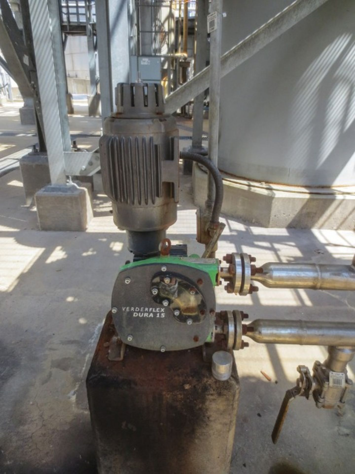 Peristaltic pump Verderflex model DURA 15. Max flow rate 2.6 gpm at 175 psi. Ser num 117419E. - Image 2 of 6