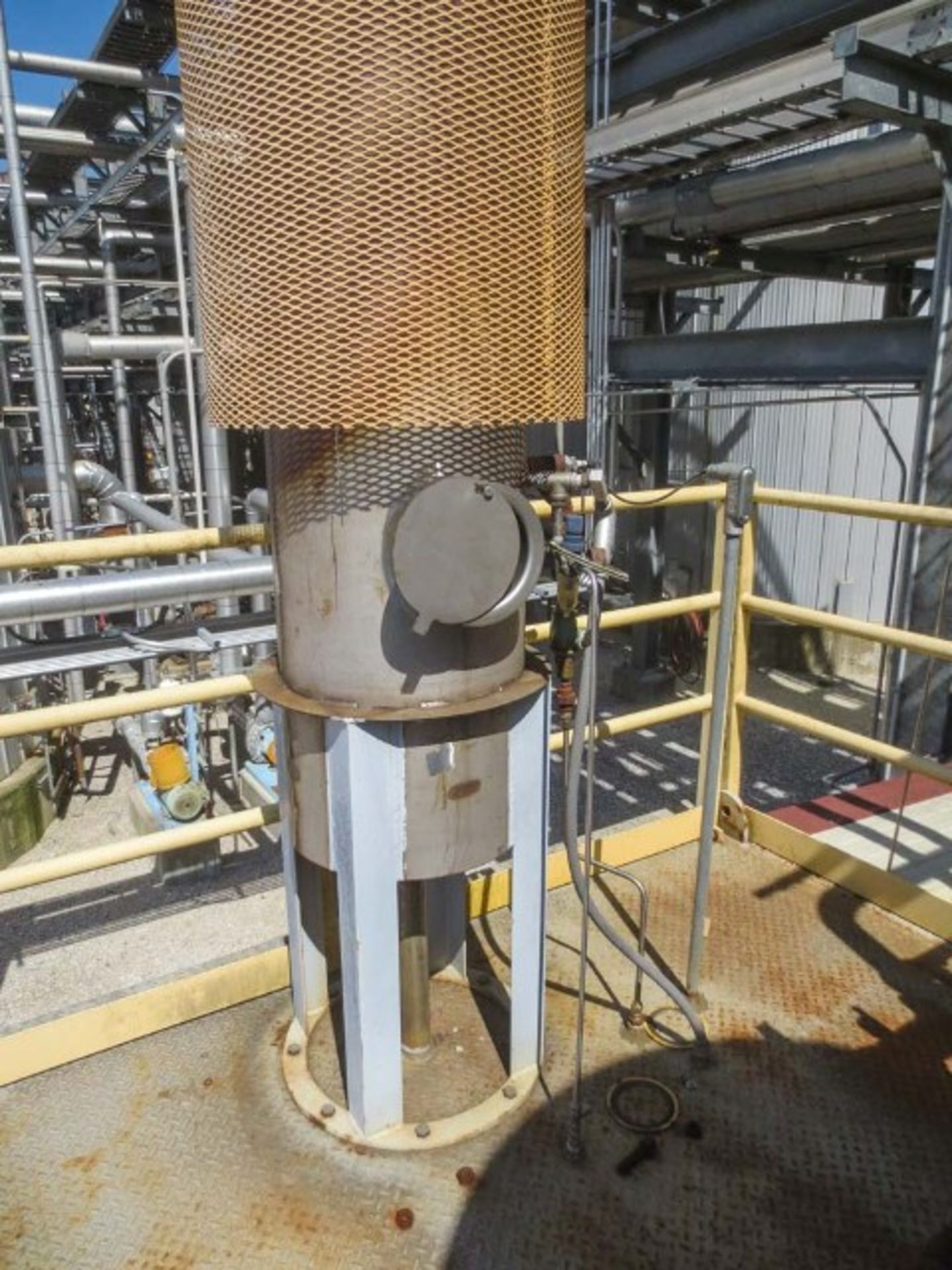 Methanator flare fed by 1/2" natural gas line. Located on top of methanator bldg, Rigging/Loading F - Image 4 of 5