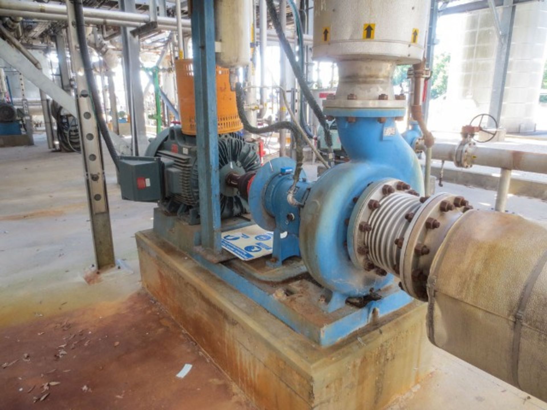 Goulds centrifugal pump, model 3196 XLTX. Material CD4MCU. Size 8X10- Rigging/Loading Fee: $1000 - Image 3 of 8