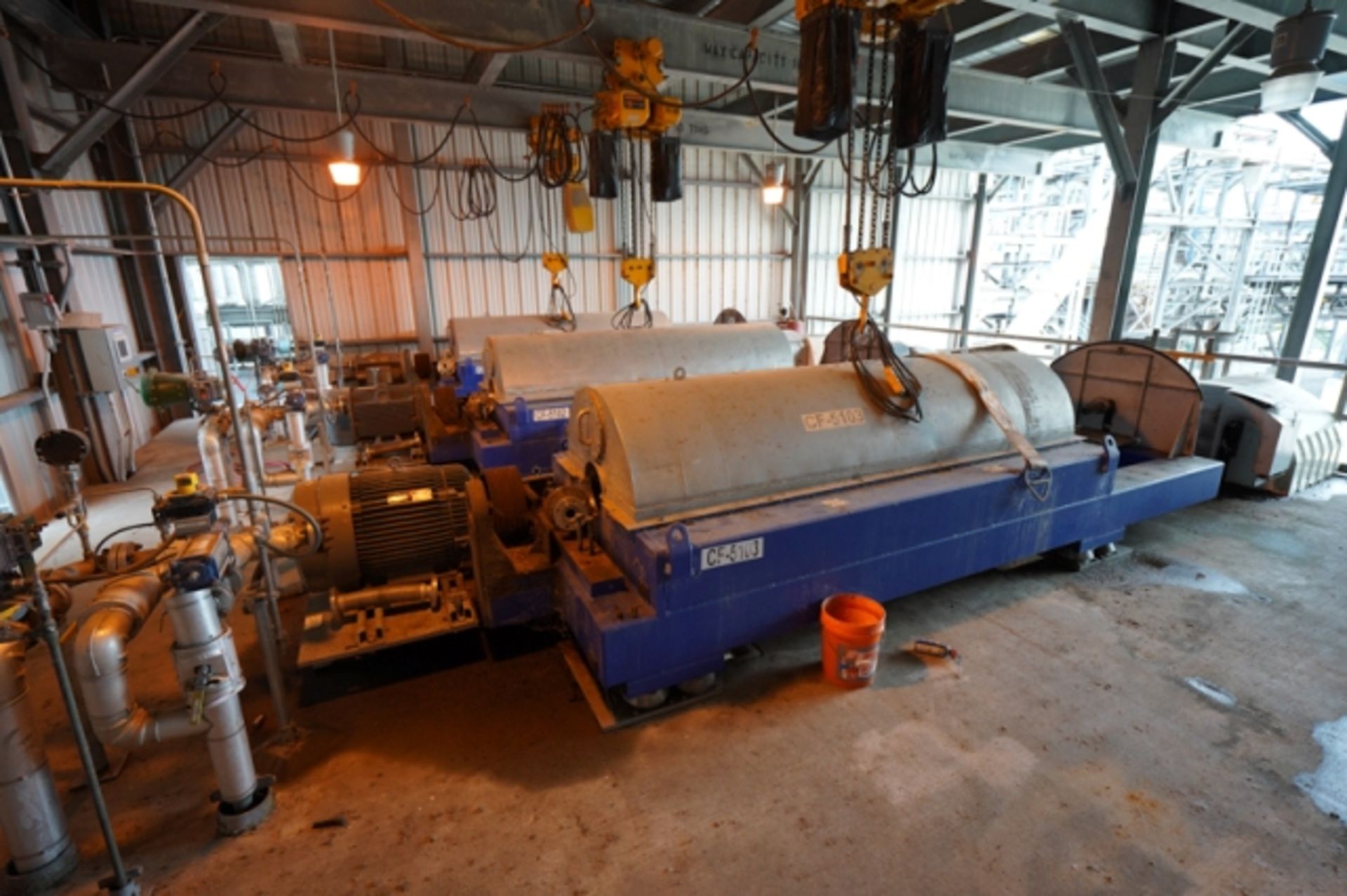 Decanter Centrifuge, Alfa Laval, model CHNX 706B-31G, 200HP primary motor, back drive 50HP. Bowl - Image 3 of 12