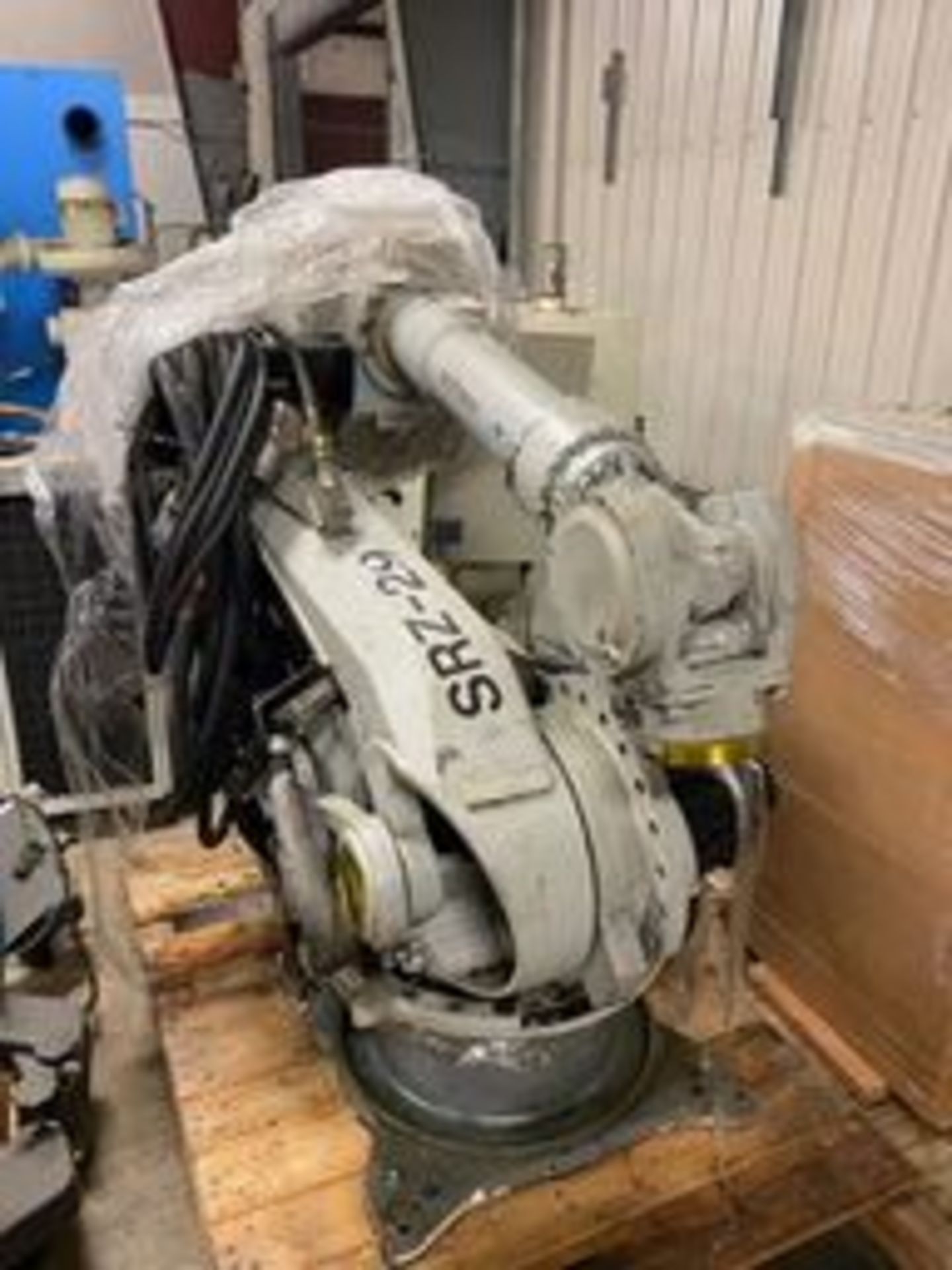 Motoman 6-Axis Robot, Model #ERCR-UP165-R816, DOM = 2002 - Image 4 of 7